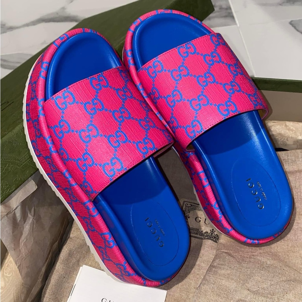 Woman gucci sandals brand new